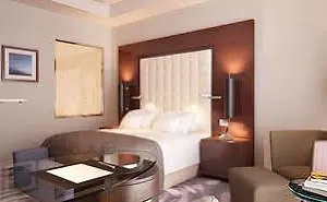 5* Otel Hilton & Residences